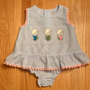 Mudpie Seersucker Baby Two Piece with Golf Design 6-9 month’s EUC
